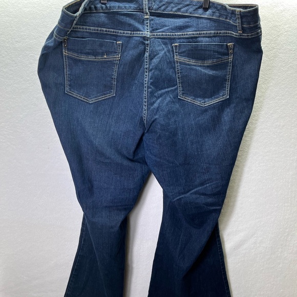Old Navy Flare Jeans Womens 28W Plus size Blue Stretch Denim Pants Comfy 2379 - Picture 8 of 9